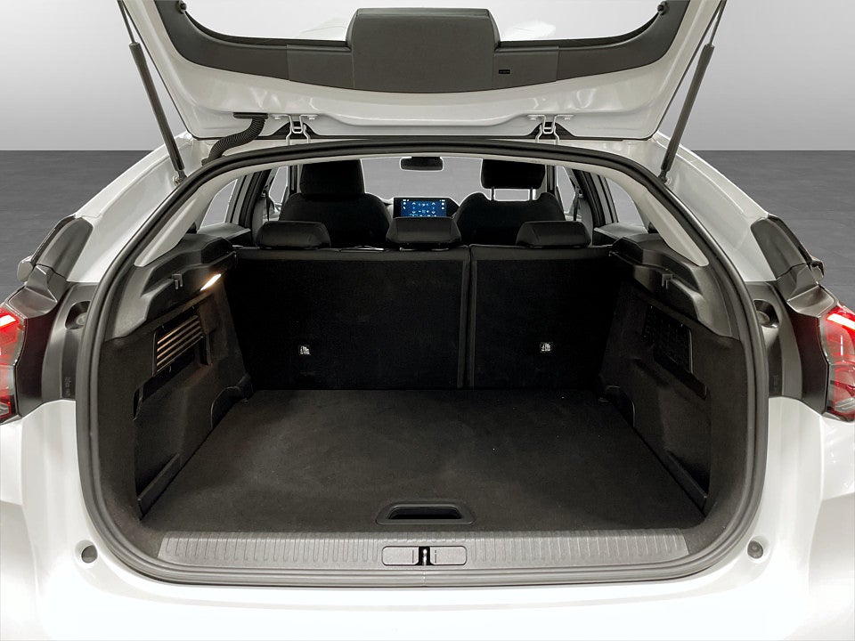 Bild på Citroën e-C4 Feel 50kWh 136hk Aut RATTVÄRME P-SENSORER