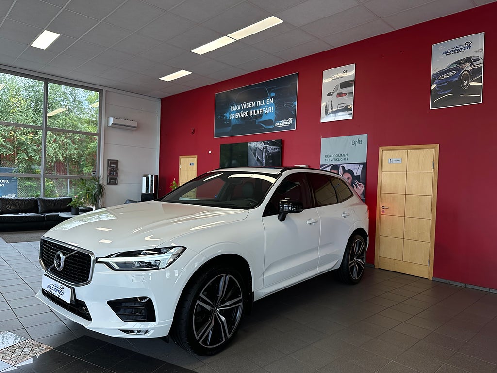 Volvo XC60 B4 AWD R-Design Panorama HUD Carplay 2390kr/MÅN*