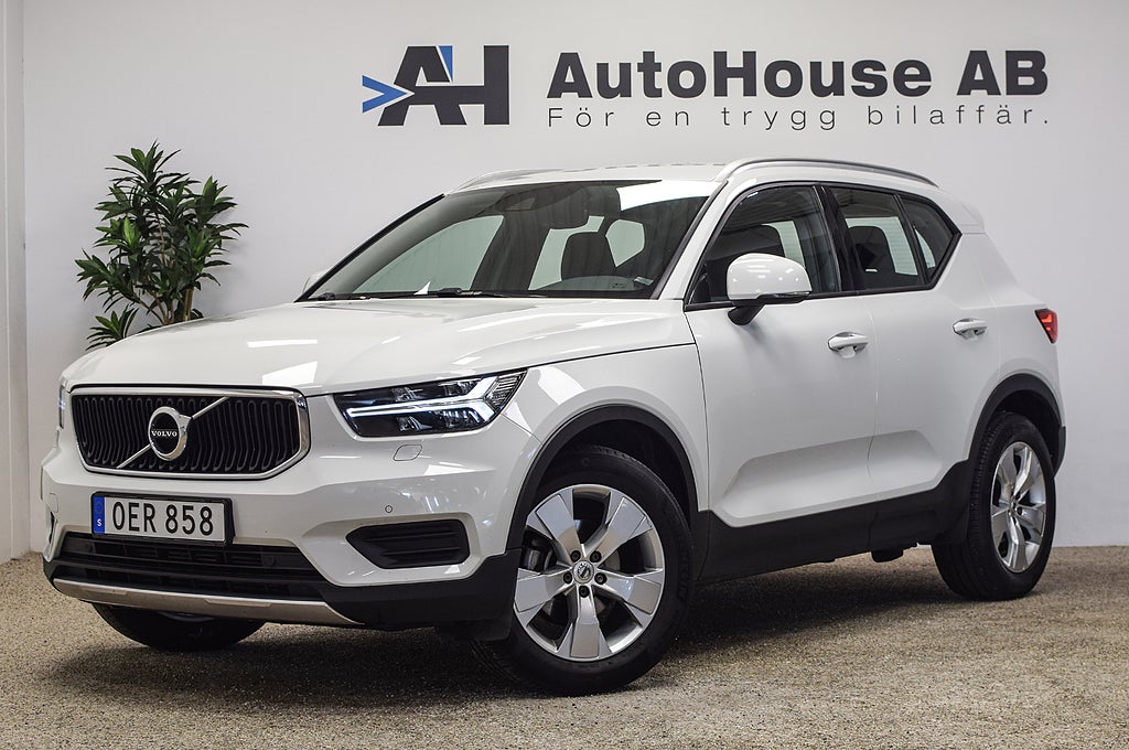 Volvo XC40 T2 Momentum Advanced Backkamera CarPlay GPS 4,99% Ränta