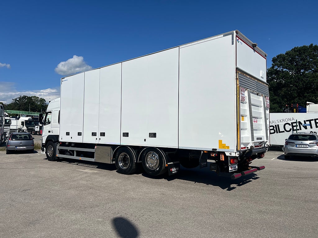 Volvo FM 410 6x2 Skåpbil, Öppningsbarsida, Bussbygg, Värmare