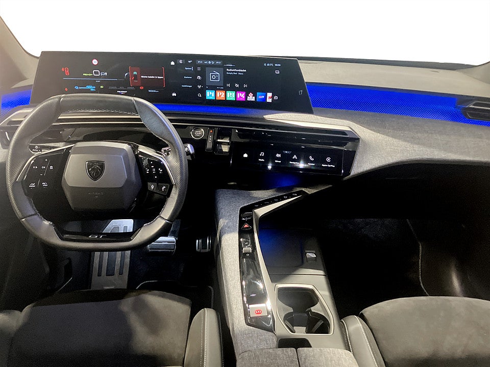 Bild på Peugeot e-3008 4x4 GT Ultimate - DEMO