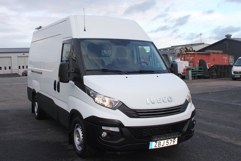 Iveco Daily 35-140 Skåpbil 2.3 JTD Hi-Matic Euro 6