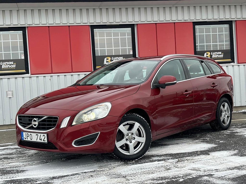 Volvo V60 D5 Geartronic Summum Euro 5/Kamrem är bytt/Se utr/Blis