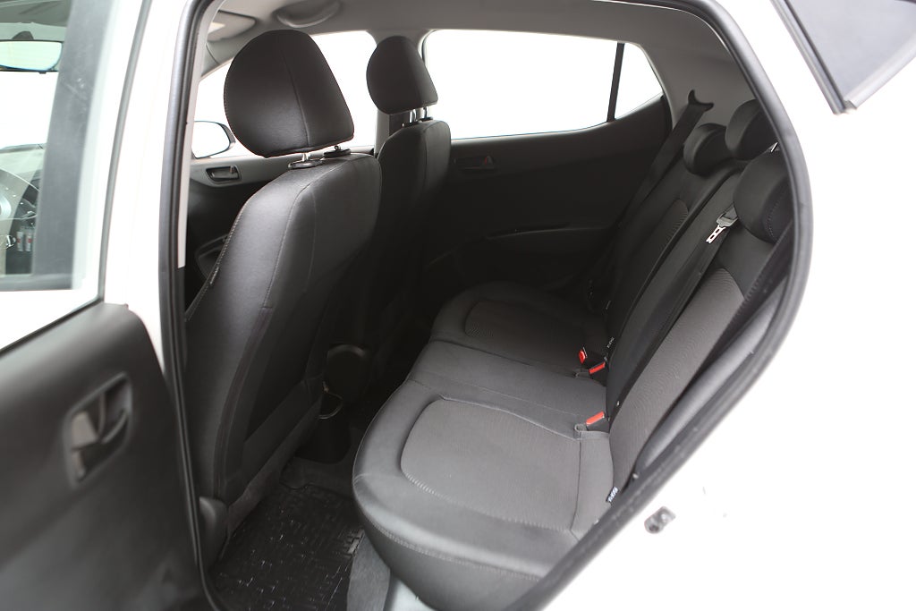 Hyundai i10 1,0 blue 67hk Comfort 5-D Nyservad 2019