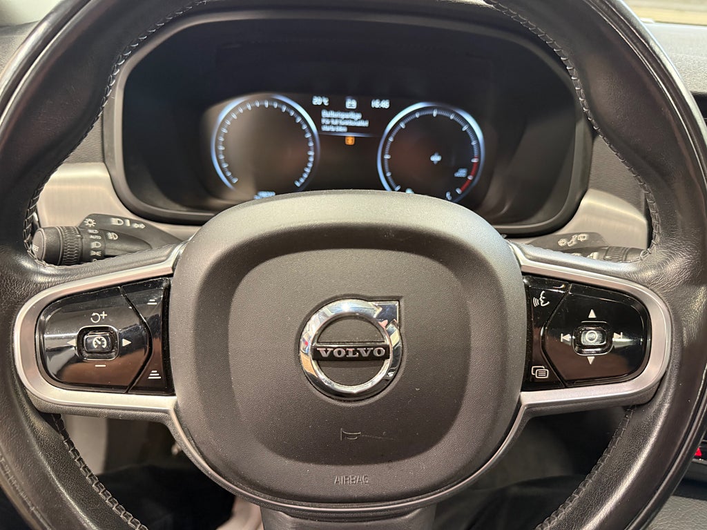 Volvo V90 D3 150hk Momentum VOC Värmare Head-Up Kelyess - bild 10