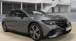 Sedan Mercedes-Benz EQE