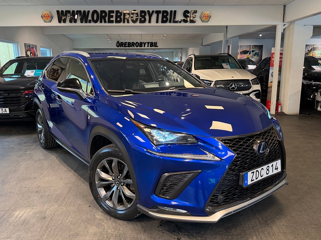 Lexus NX 300h AWD 2.5 AWD E-CVT F Sport Gps M-värmare B-kamera