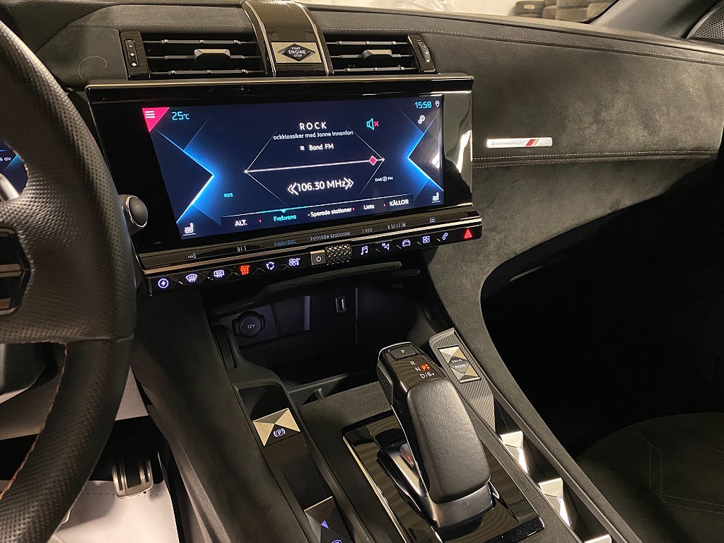 Bild på DS 7 Crossback E-Tense 4x4 300hk