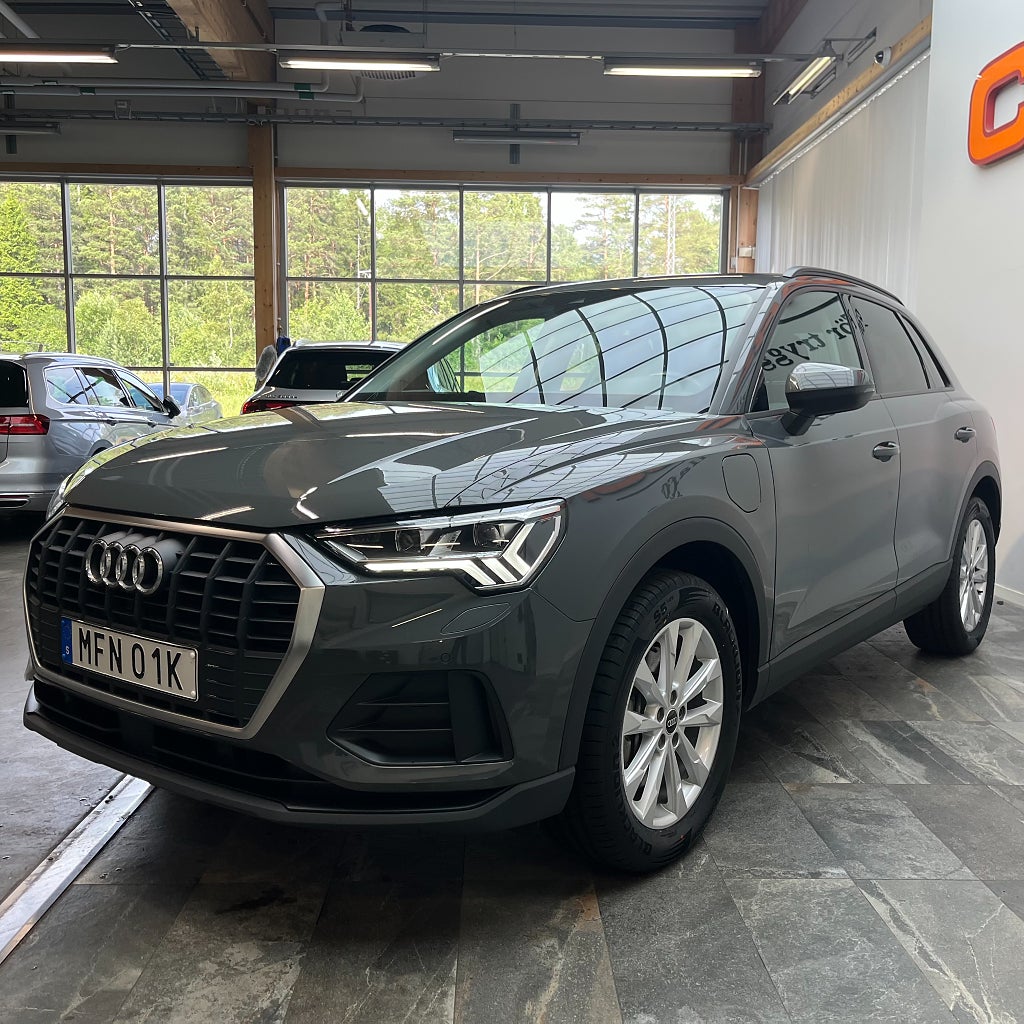 Audi Q3 4,99% 45 TFSI e S Tronic Proline Cockpit Carplay Värmar