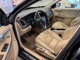 SUV Volvo XC60 6 av 12