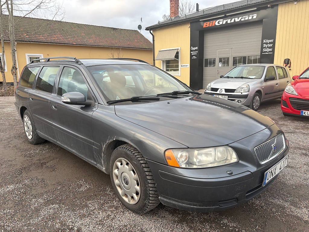 Volvo V70 2.4 170 hk Dragkrok 