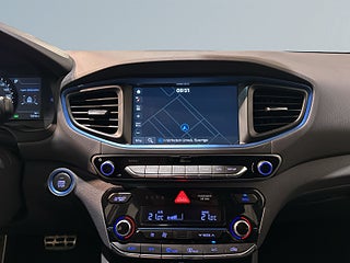 Hyundai IONIQ Plug-in 1.6 Premium Plus Psens Kamera Mvärm GPS SoV – bild 13