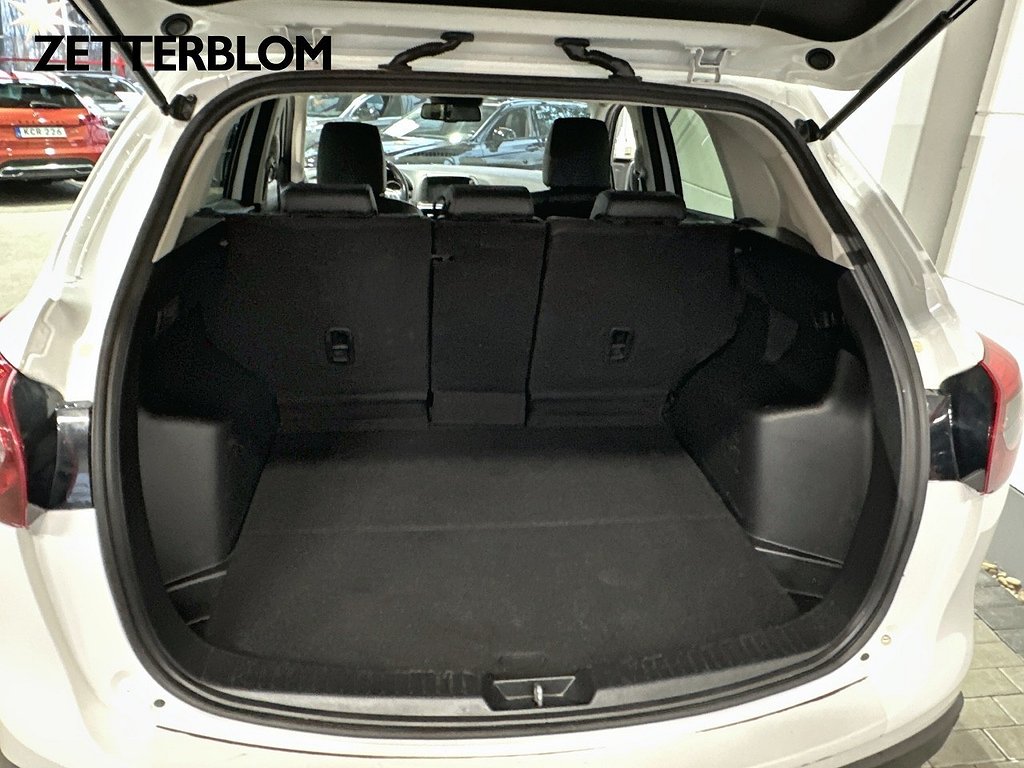 SUV Mazda CX-5 6 av 16