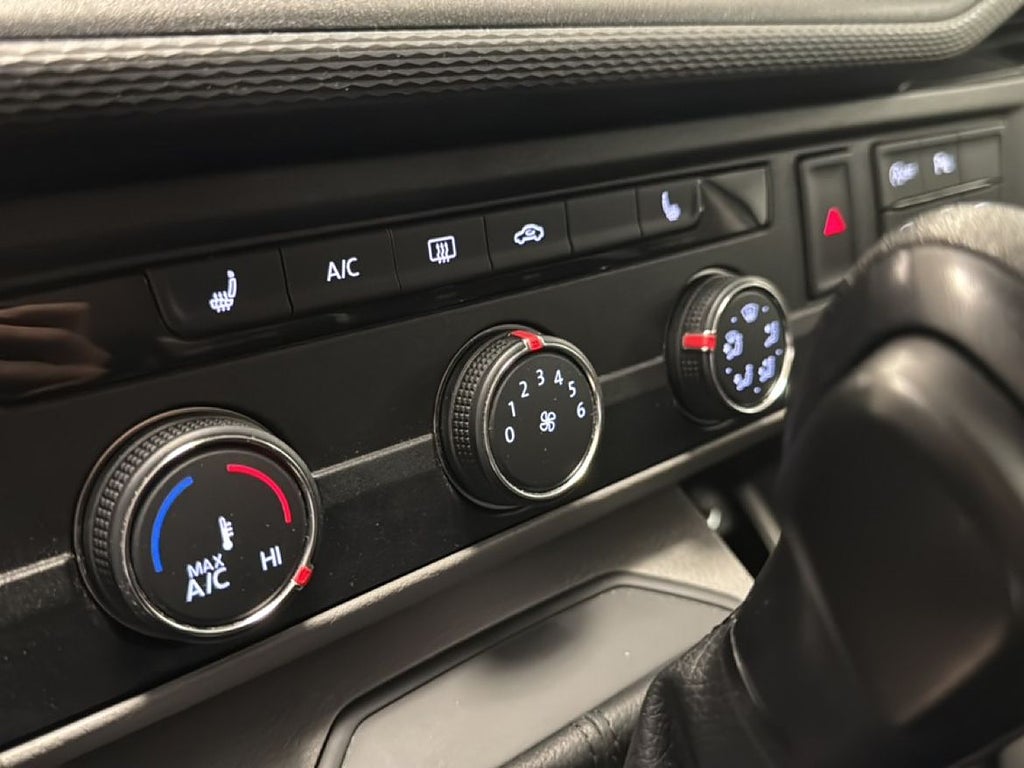 Volkswagen Transporter 2022 - miniatyr 13