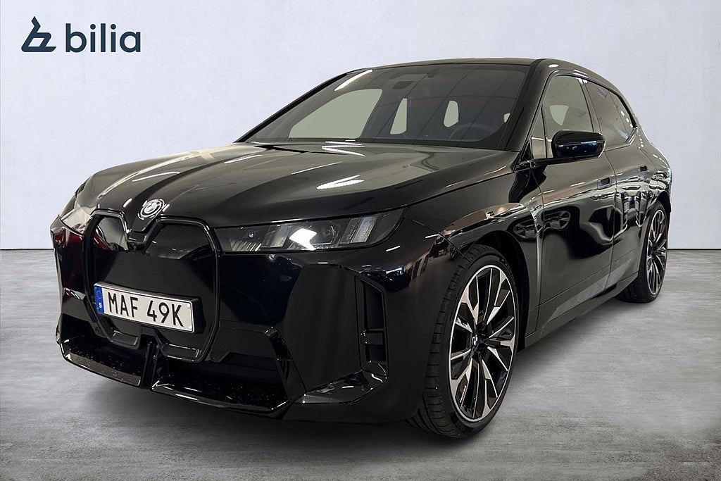 BMW iX xDrive 60 M-sport Pro | DEMOBIL | Supercharged | B&W | Panorama