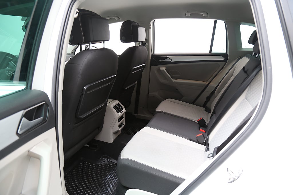 Volkswagen Tiguan 1,4 TSI Executive 4M Kamera P-Värmare Drag
