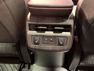 SUV Nissan Ariya 15 av 23