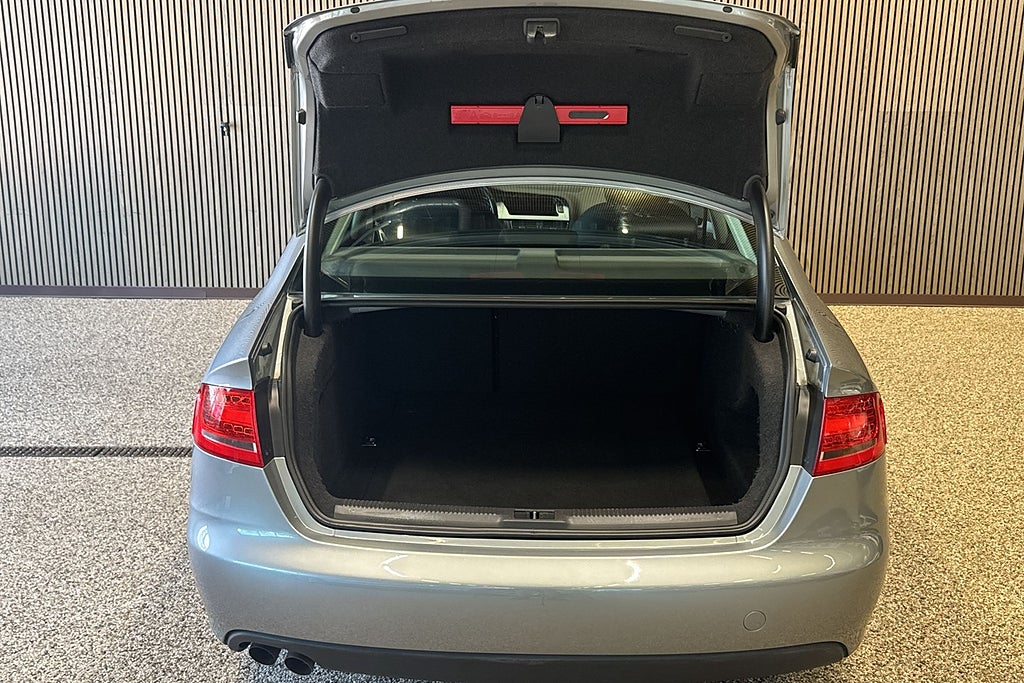 Audi A4 Sedan 2.0 TDI DPF