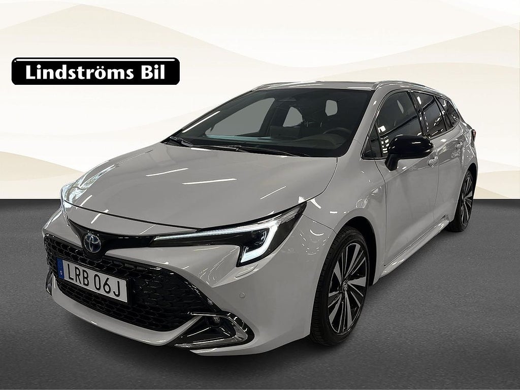 Toyota Corolla Style 1.8 140hk Hybrid S&V-hjul