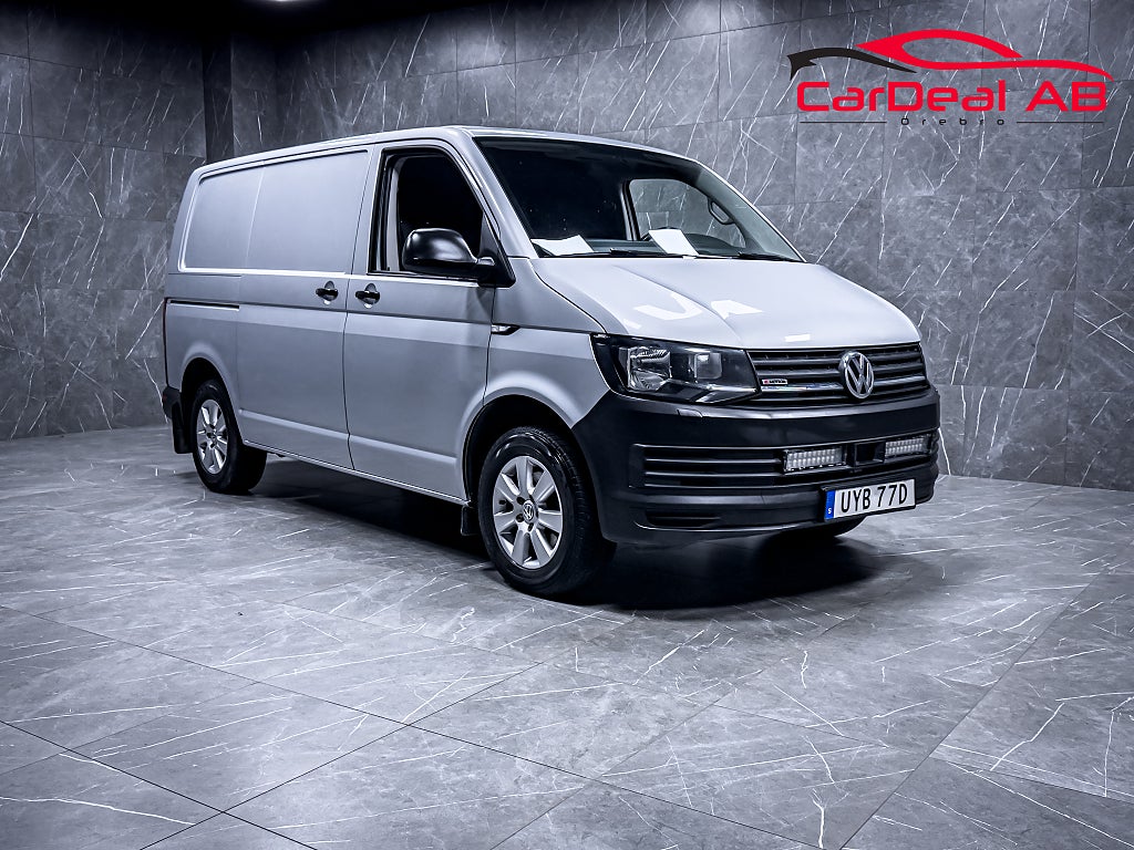 Volkswagen Transporter 2.0 TDI 4Motion 3-Sits M-Värmare Drag Inredning MOMS