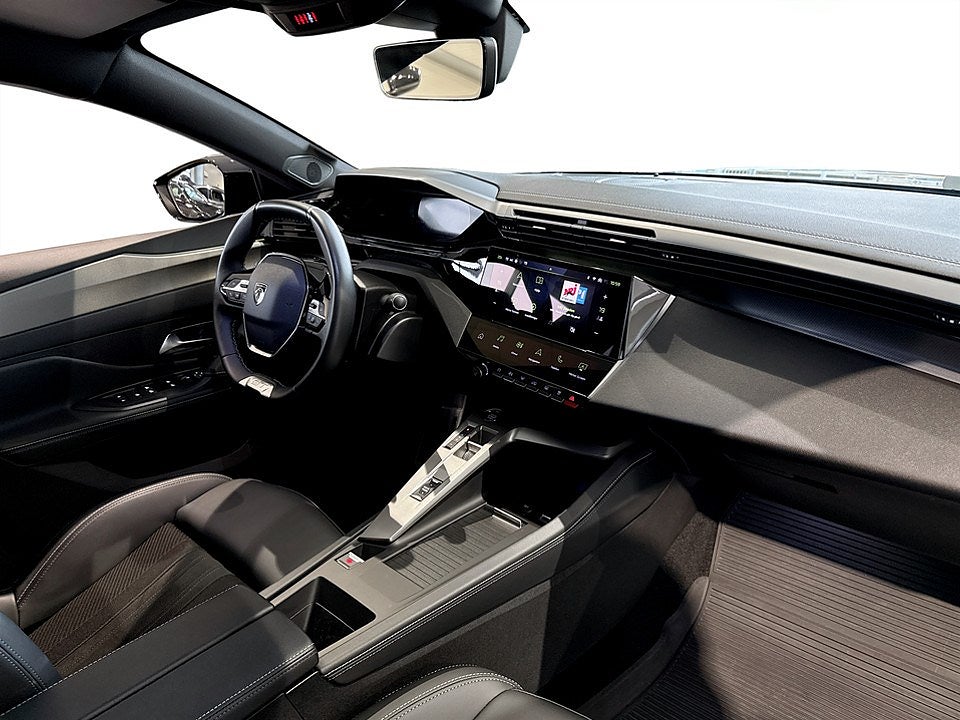 Bild på Peugeot 408 GT 1.2 PT 130hk Aut - B-KAMERA, ELSTOL