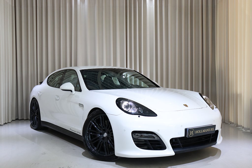 Porsche Panamera GTS PDK 430HK Sport Chrono Drag Navi 21" Se Spec