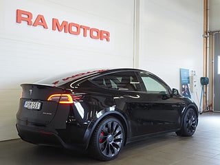 SUV Tesla Model Y 6 av 20