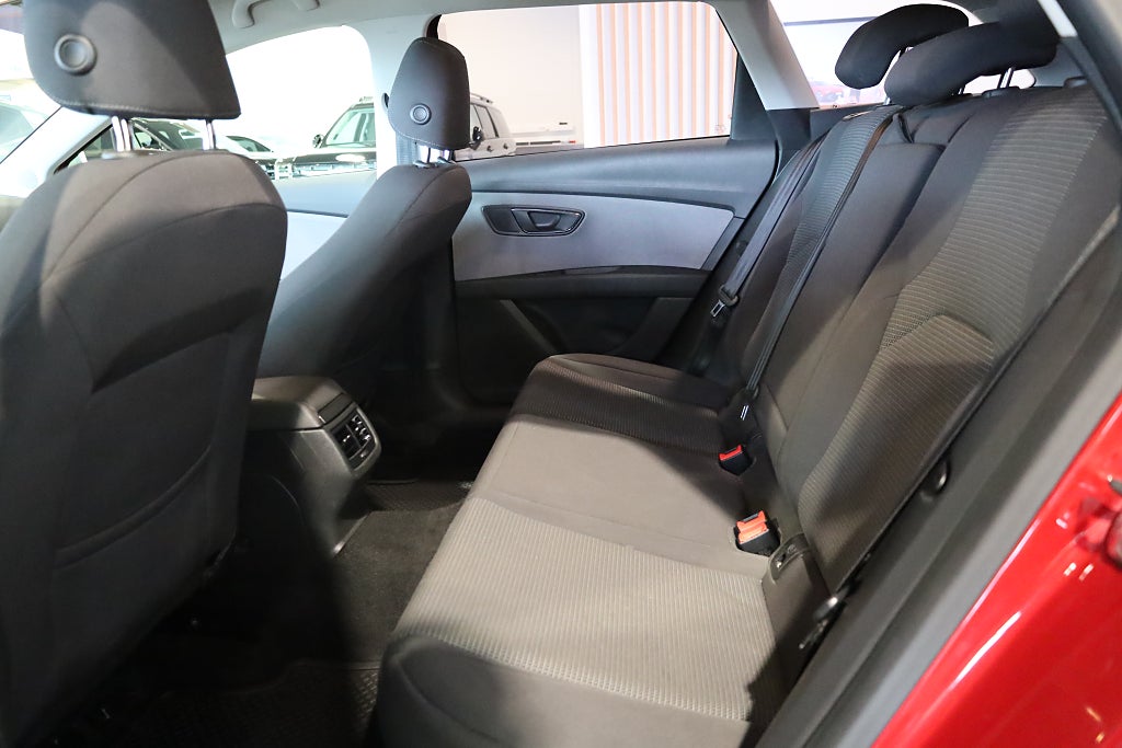 Seat Leon ST 1.6 TDI Style Drag M-Värme PDC Blåtand