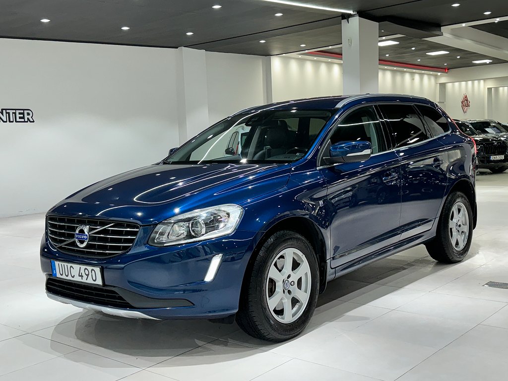 Volvo XC60 D5 AWD/VOC/Momentum/NAVI/DRAG/Ocean Race/C-Safety