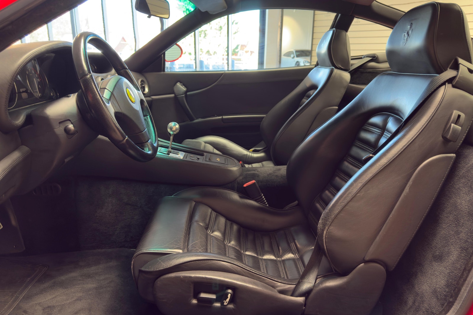 Ferrari 550 Maranello 5.5 V12 485hk 1998 - miniatyr 12