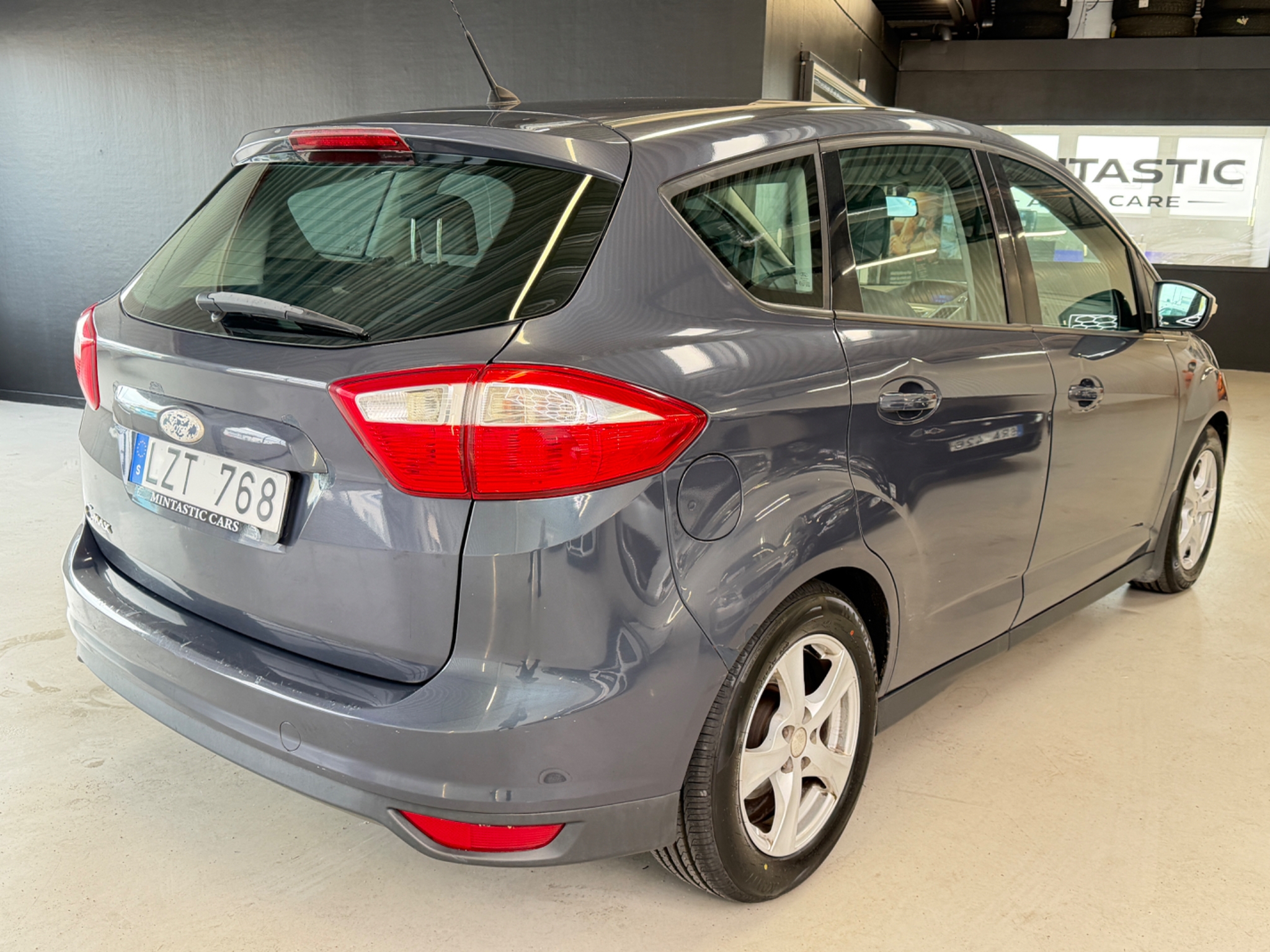 Ford C-MAX 1.6 TDCi Trend 2012, bild 7/10