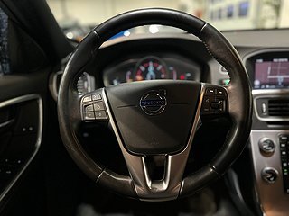Volvo V60 Cross Country D4 Classic Summum Drag Dvärm GPS SoV