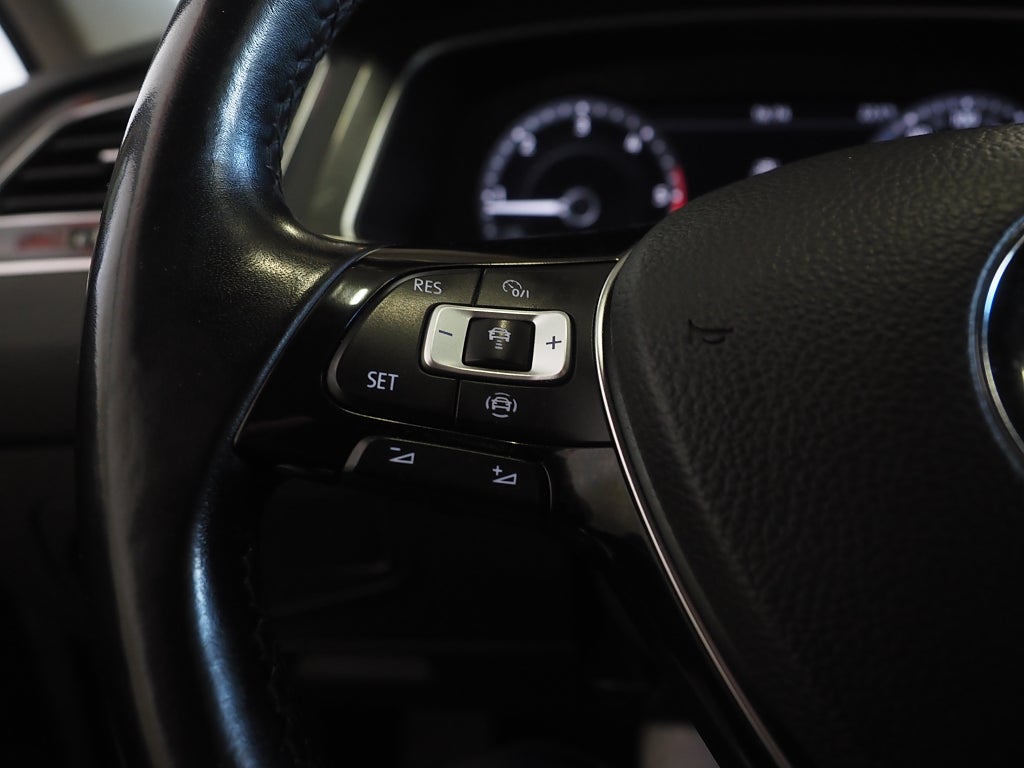 Volkswagen Tiguan Allspace 7-sits 2.0 TDI 4Motion GT R-Line Cockpit Drag 2019