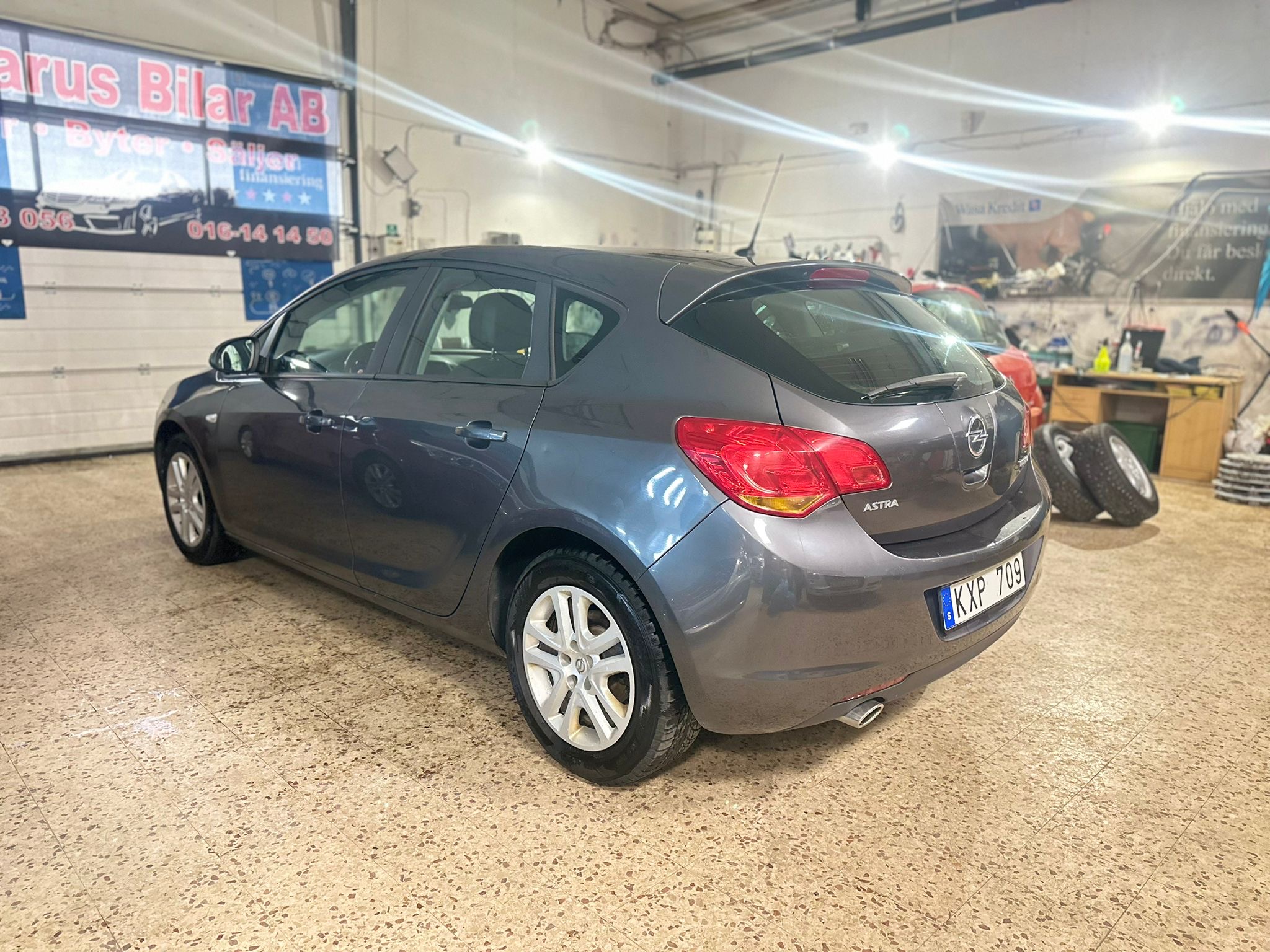 Opel Astra 2010, bild 4/39