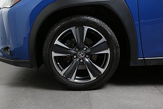 SUV Lexus UX 8 av 27