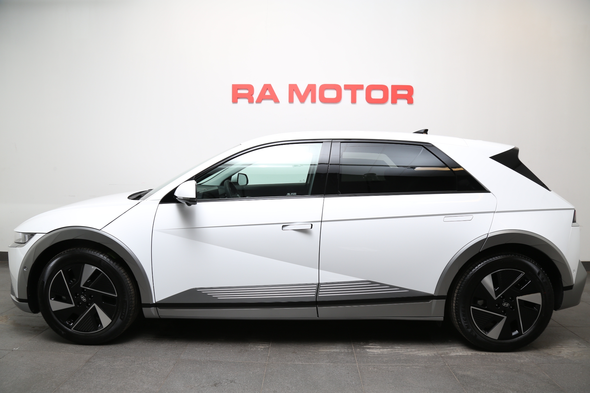 Hyundai Ioniq 5 84 kWh AWD 2027, kuva 3/59