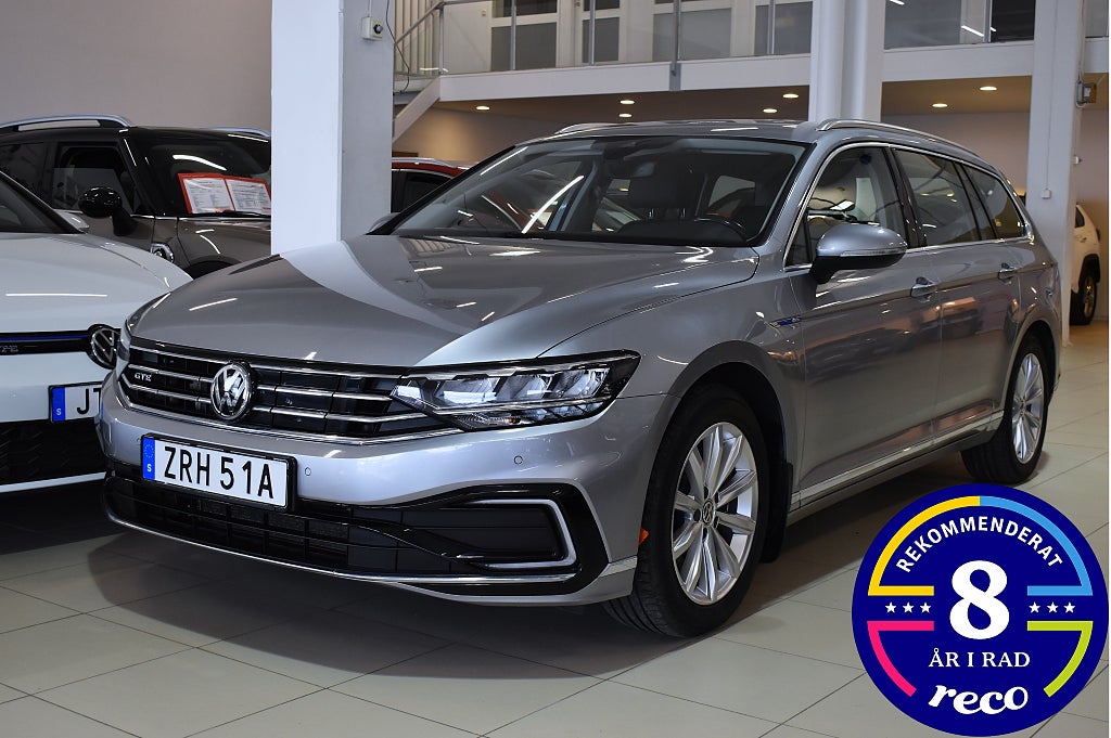 Volkswagen Passat  GTE P-Värmare Navi  Drag  Carplay 4,95% ränta Moms