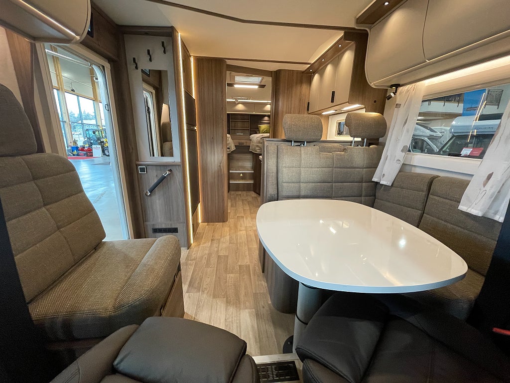 Kabe TMX 810 LGB /Cinderella/5 bältad/Mercedes 170hk/ALDE - Kabe