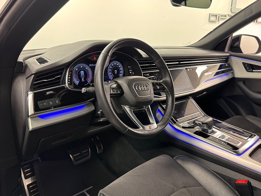 Audi Q8 2019 - miniatyr 4