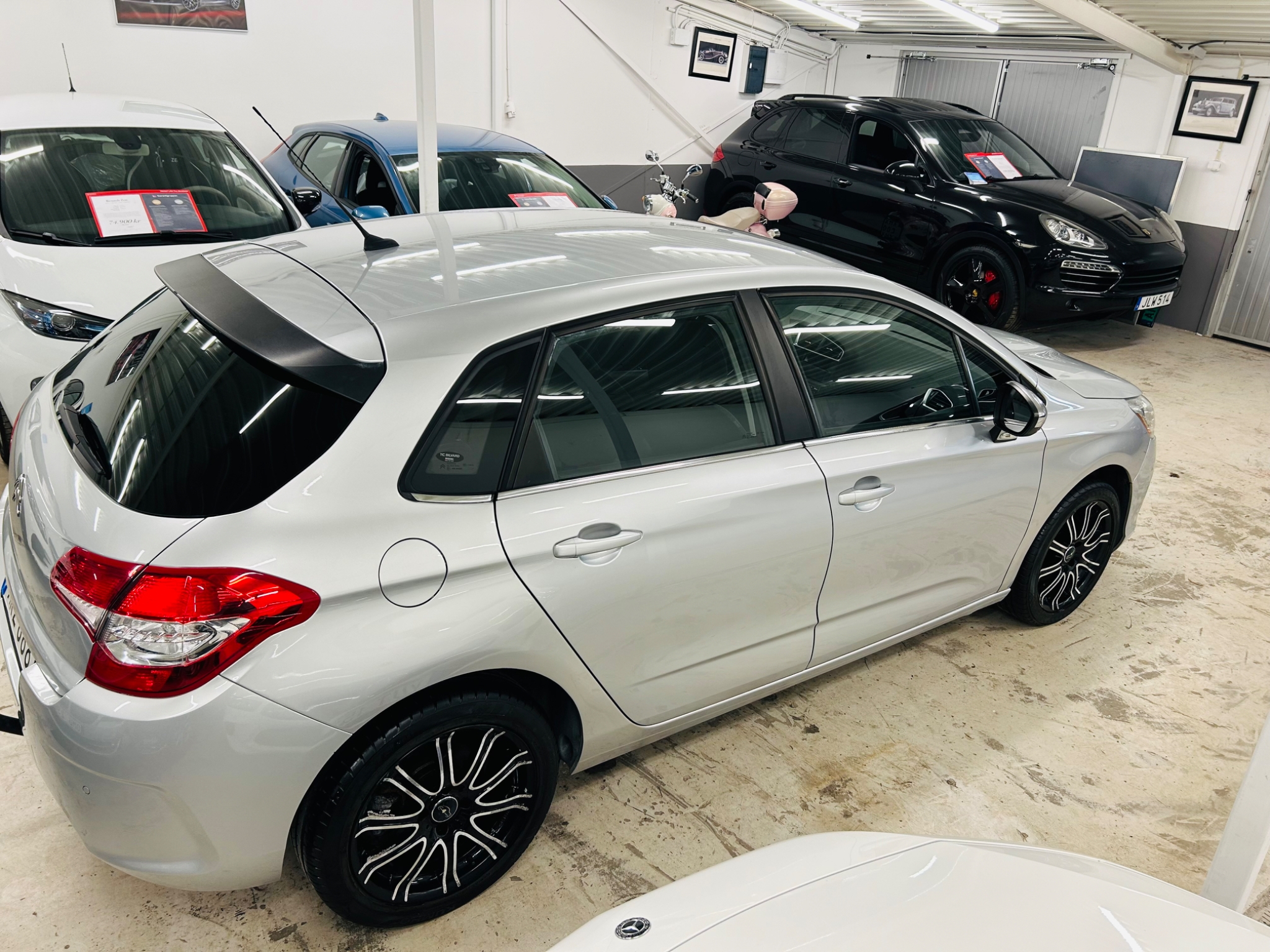 Citroen C4 1.2 / 130HK 2014, kuva 6/48