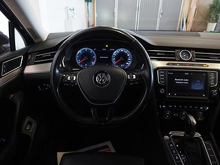 Kombi Volkswagen Passat 16 av 24