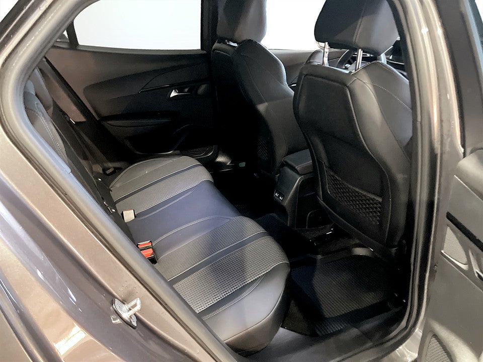 Bild på Peugeot 2008 GT 1.2 PT 130hk Aut B-KAMERA CARPLAY