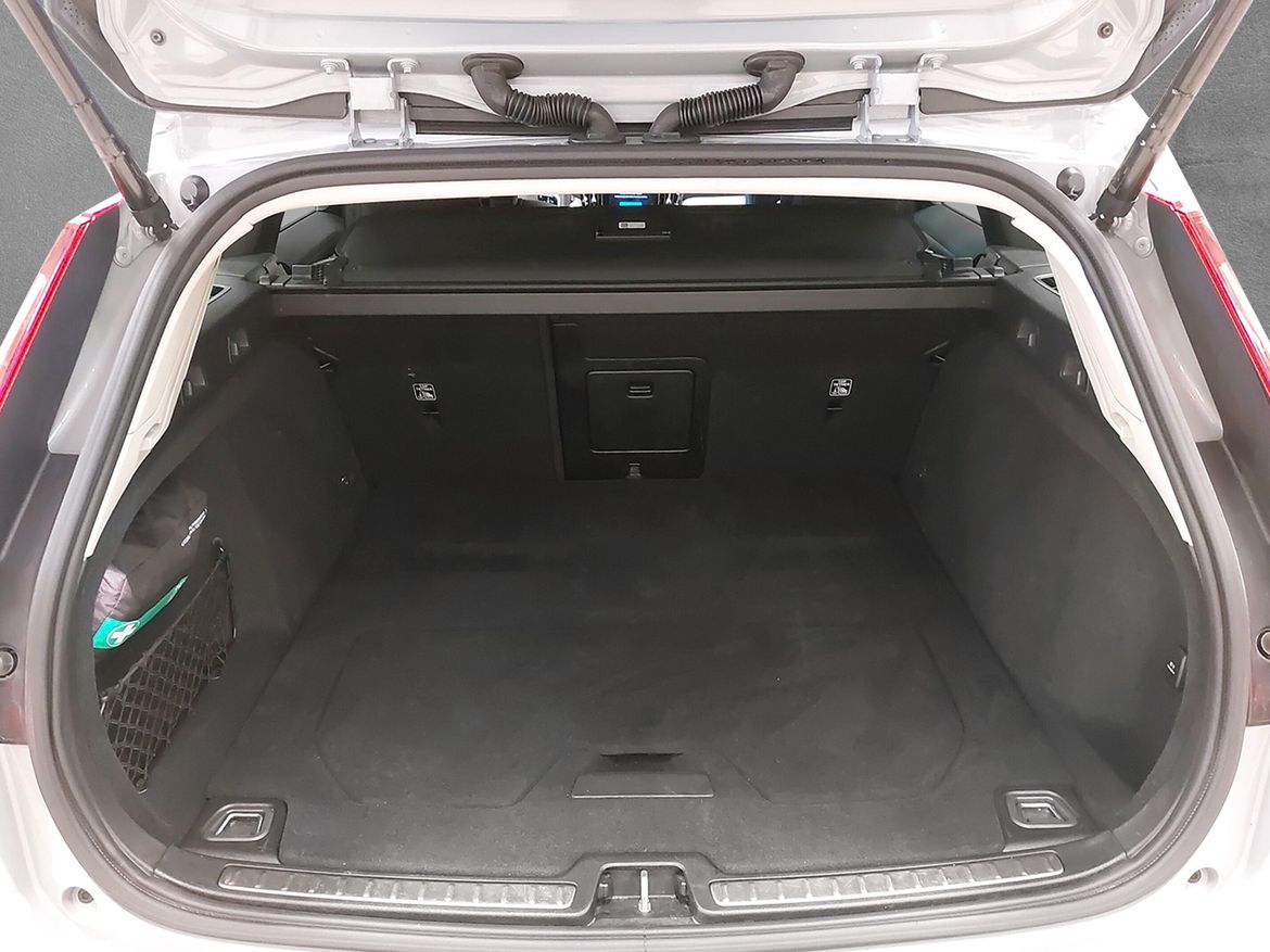 Volvo V60 T6 Plus Dark Nordic Edition 2025, bild 7/10