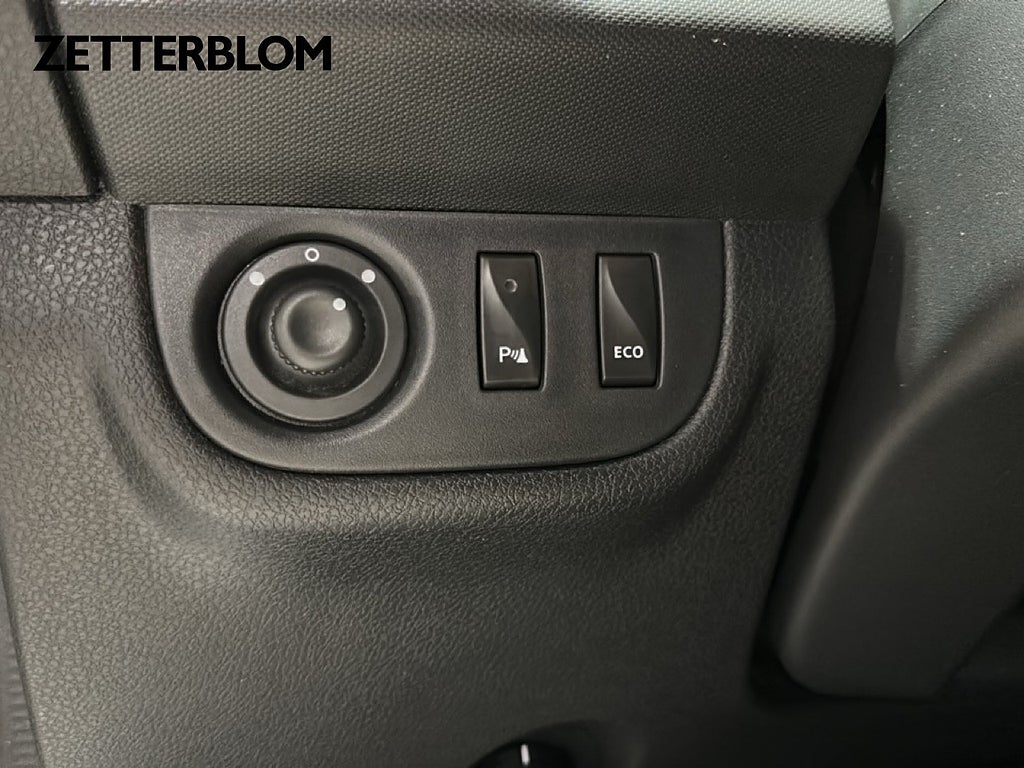 SUV Dacia Sandero 15 av 17