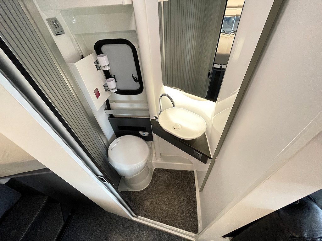 Adria Twin Supreme 640 SLB / Automat 160hk / B-kort / Solcell - Adria