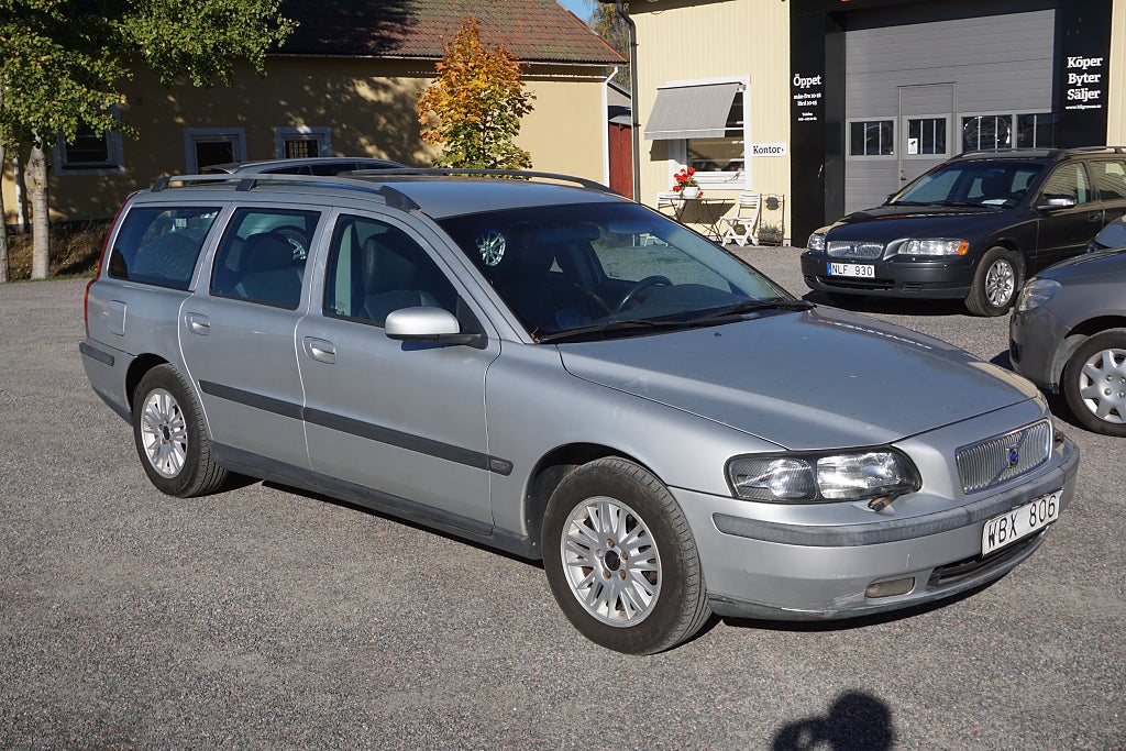 Volvo V70 2.4 Business Drag m-Värmare 22800mil