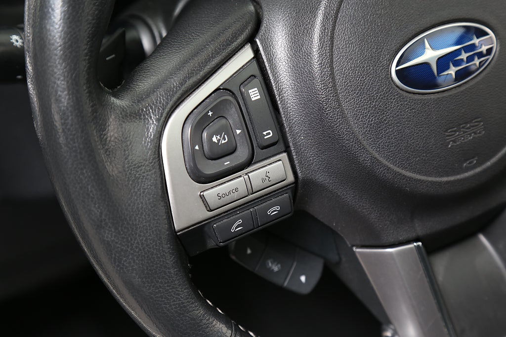 Subaru Forester 2,0D 147hk XE AWD Aut Panorama Skinn Drag