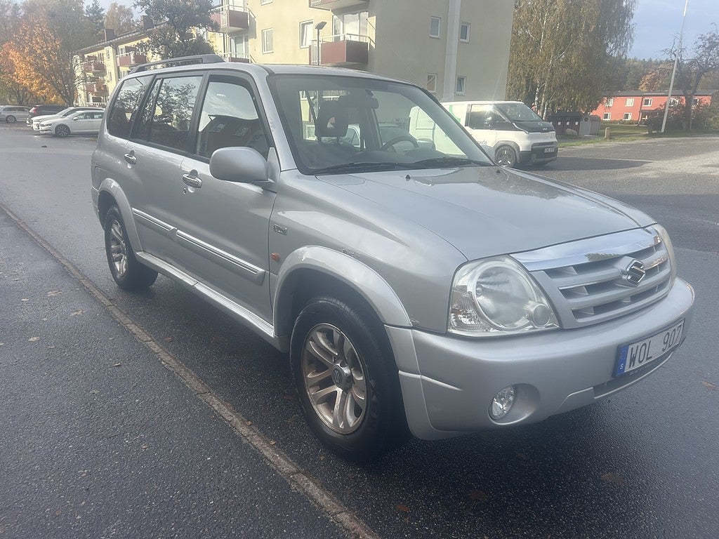 Suzuki Grand Vitara XL-7 7-seater 2.7 V6 DOHC 24V 4WD Limited