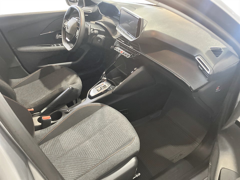 Bild på Peugeot 208 Style Hybrid 100hk Aut CARPLAY BACKSENSORER