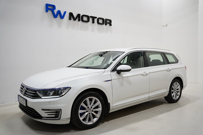 Kombi Volkswagen Passat 1 av 24